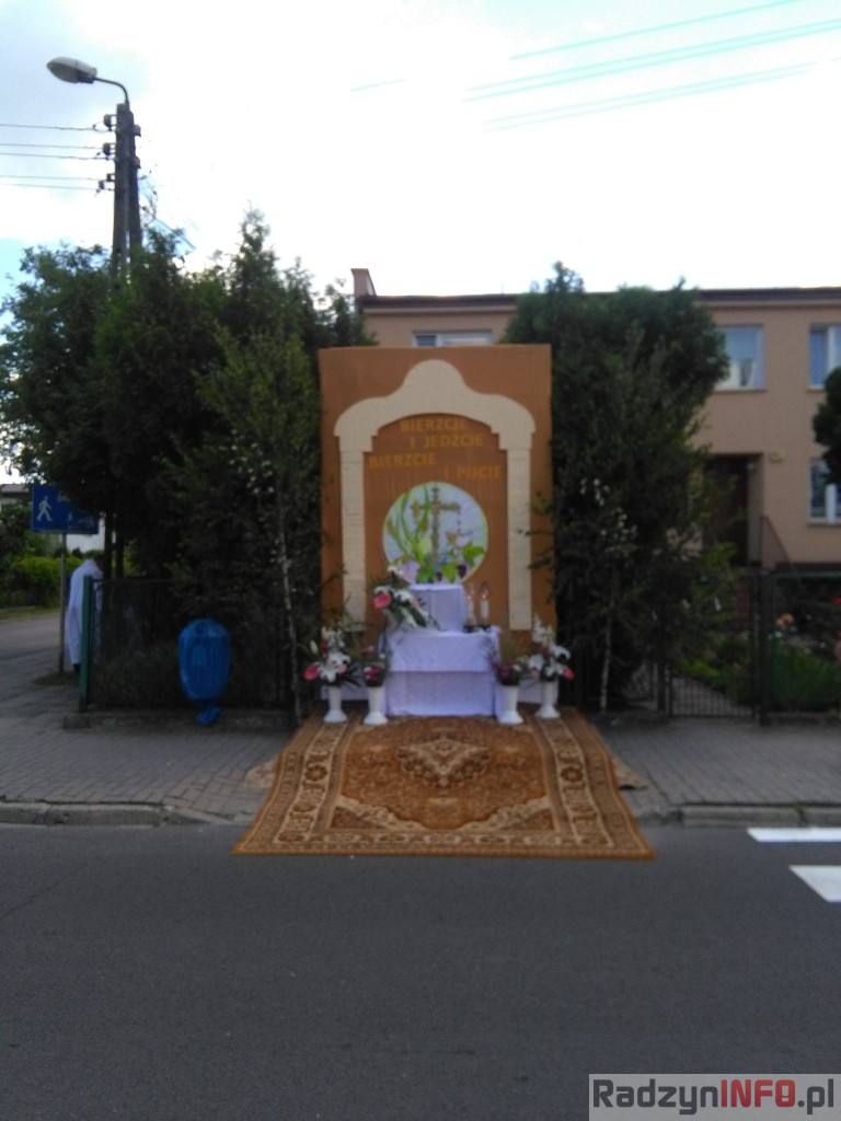 Chrystus idzie przez polską ziemię - uroczystość Bożego Ciała w sanktuarium MBNP