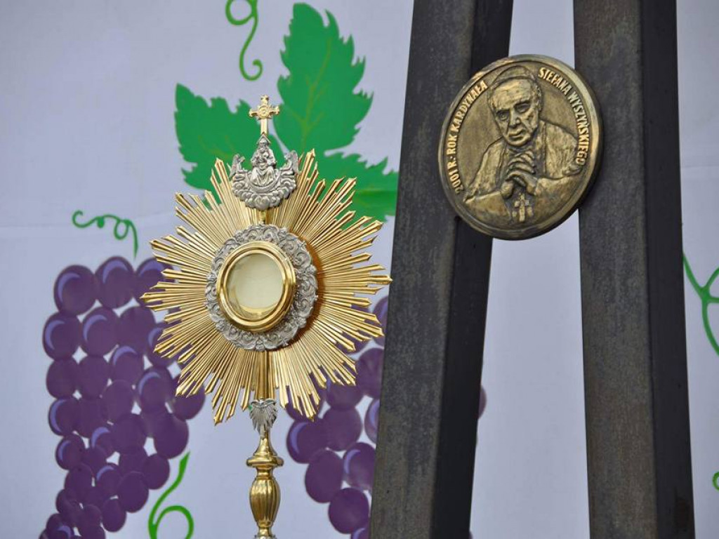 Chrystus idzie przez polską ziemię - uroczystość Bożego Ciała w sanktuarium MBNP