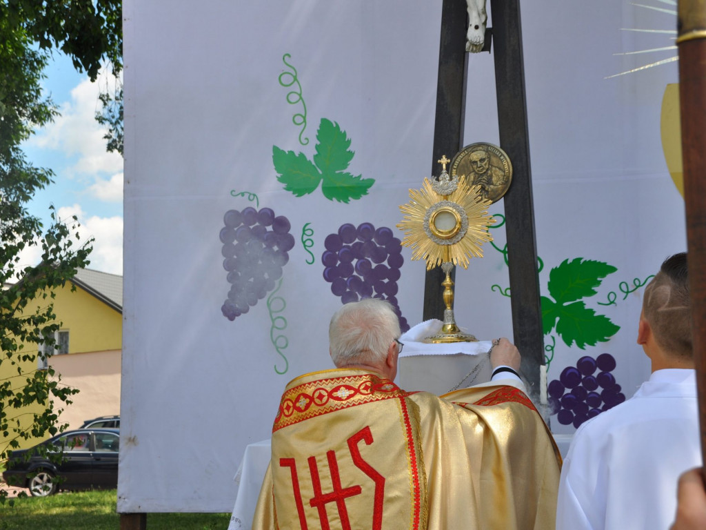 Uroczystość Bożego Ciała w Sanktuarium Matki Boskiej Nieustającej Pomocy, cz. I
