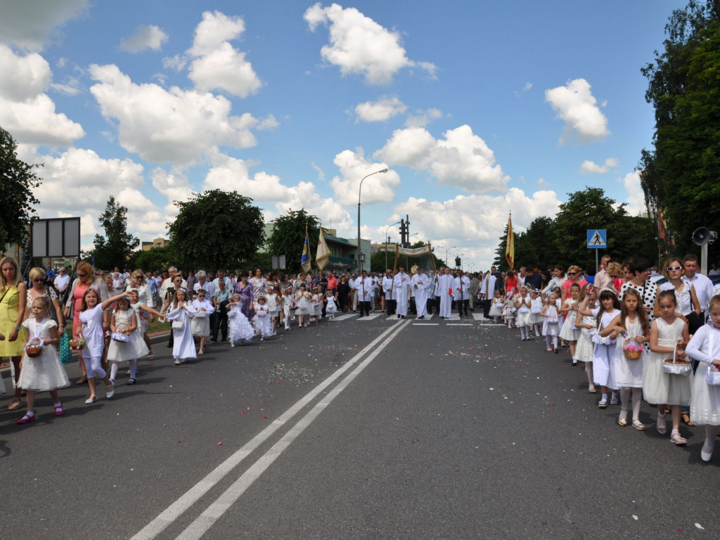 Procesja Bożego Ciała w parafii MBNP, cz. II