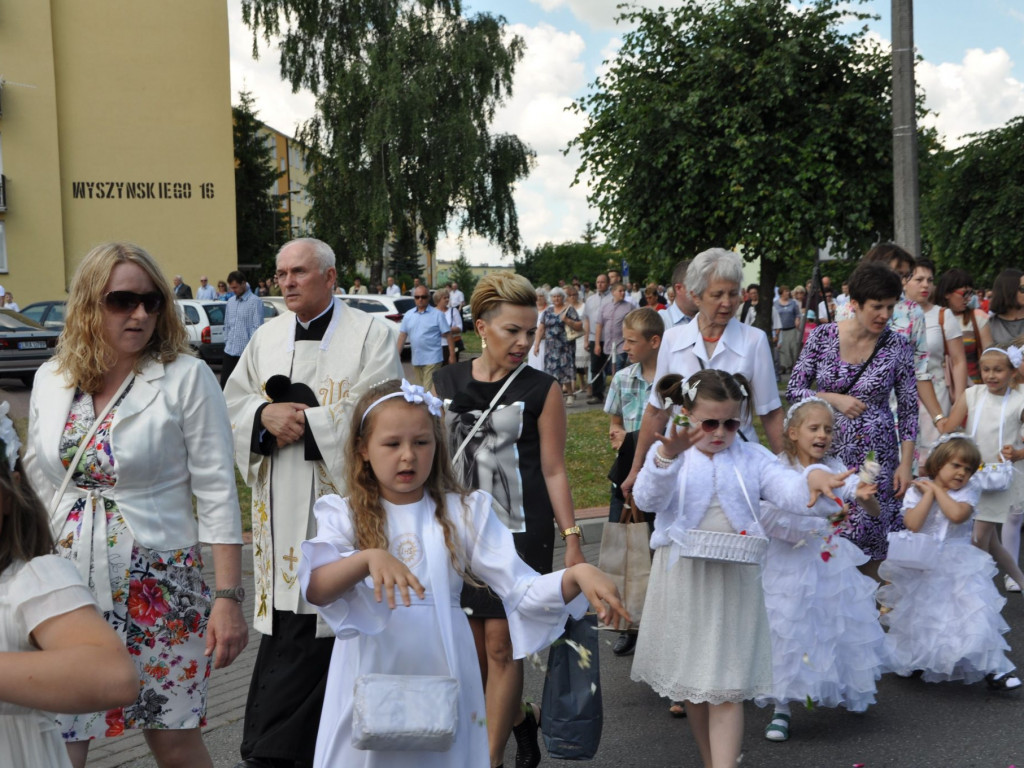 Procesja Bożego Ciała w parafii MBNP, cz. II
