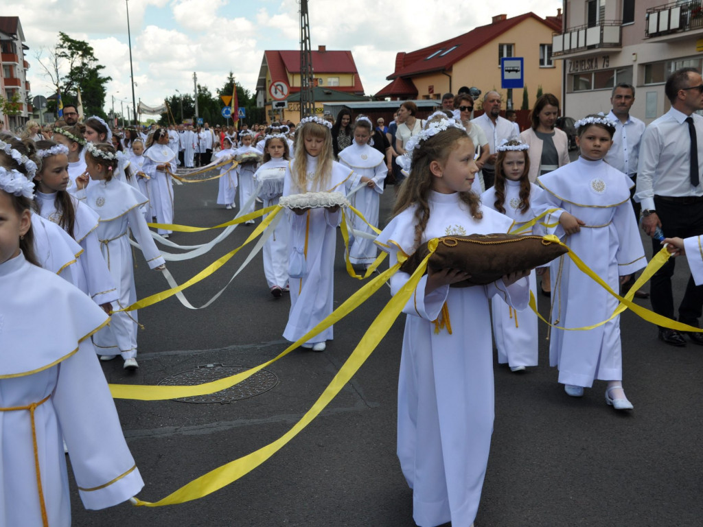 Procesja Bożego Ciała w parafii MBNP, cz. II