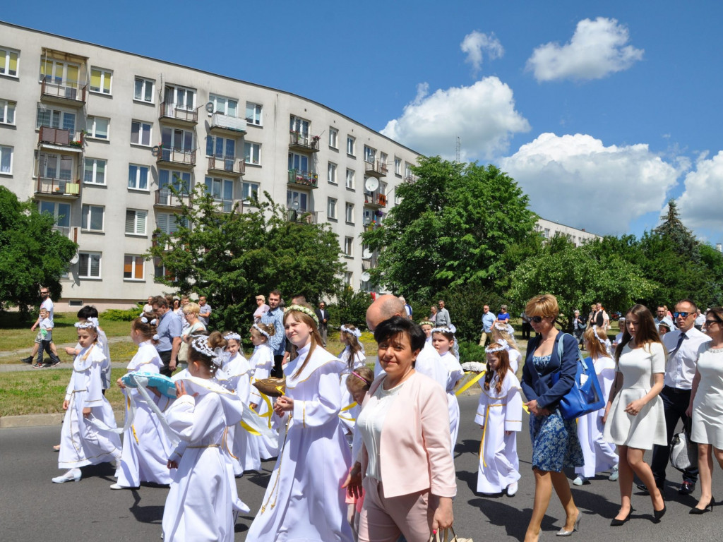 Procesja Bożego Ciała w parafii MBNP, cz. II