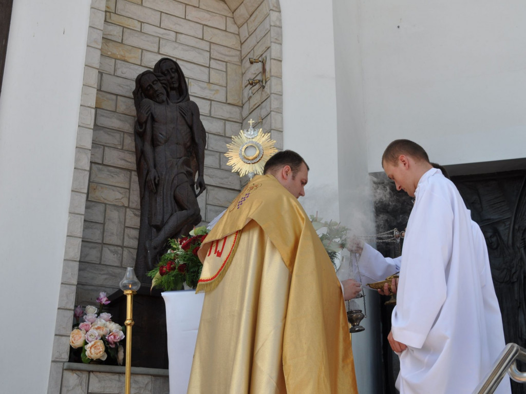 Procesja Bożego Ciała w parafii MBNP, cz. II