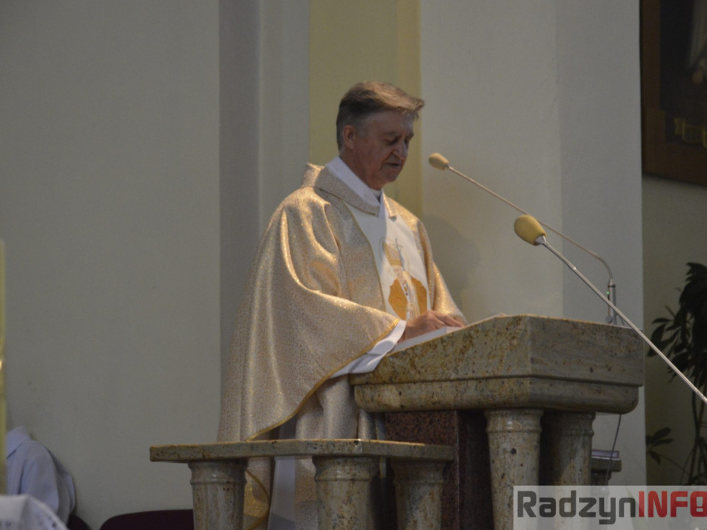 Poświęcenie sztandaru Radzyńskiego Koła Pszczelarzy