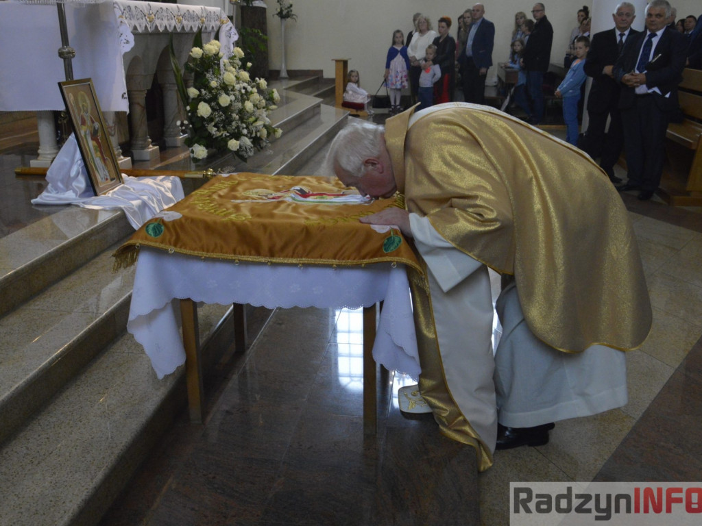 Poświęcenie sztandaru Radzyńskiego Koła Pszczelarzy