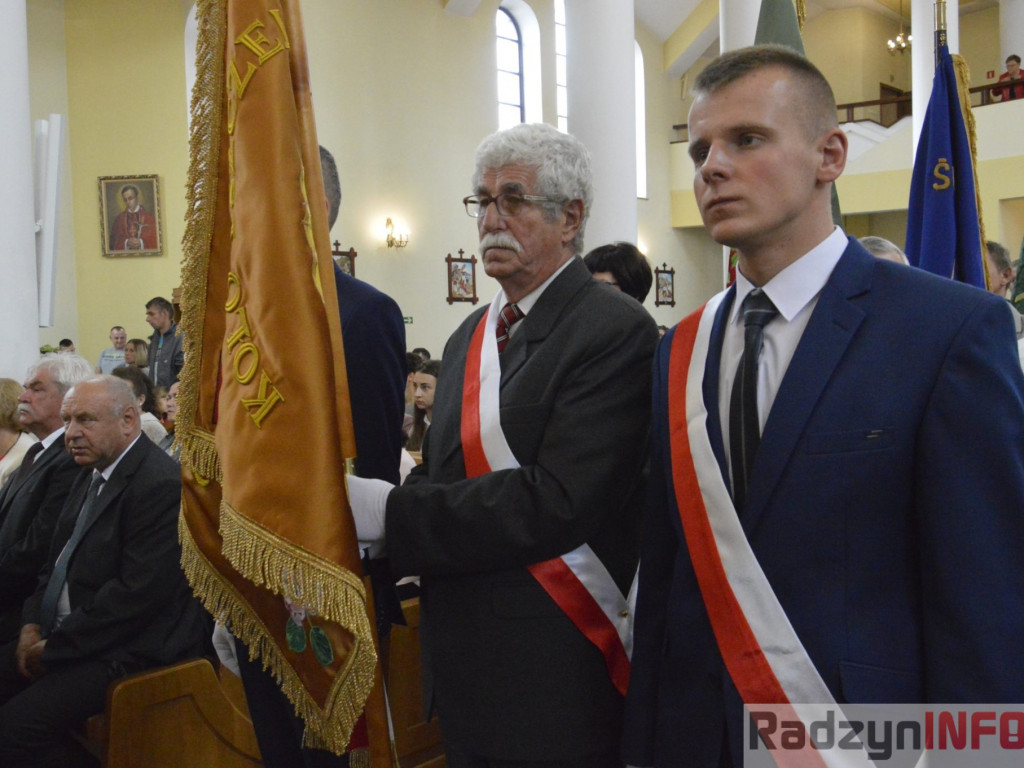 Poświęcenie sztandaru Radzyńskiego Koła Pszczelarzy