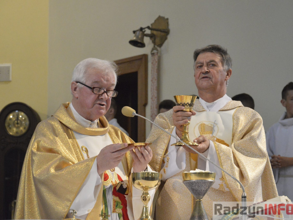 Poświęcenie sztandaru Radzyńskiego Koła Pszczelarzy