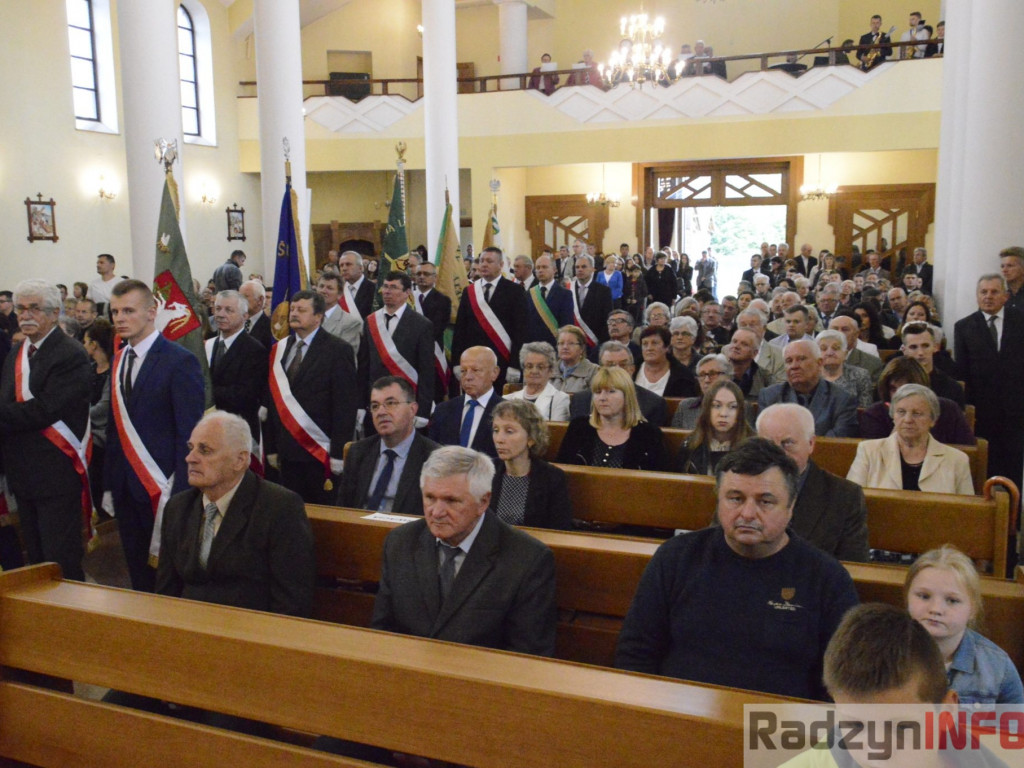 Poświęcenie sztandaru Radzyńskiego Koła Pszczelarzy