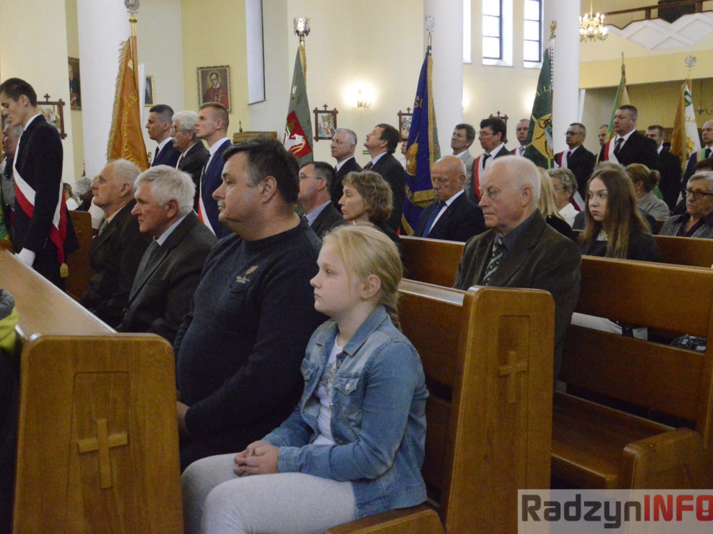 Poświęcenie sztandaru Radzyńskiego Koła Pszczelarzy