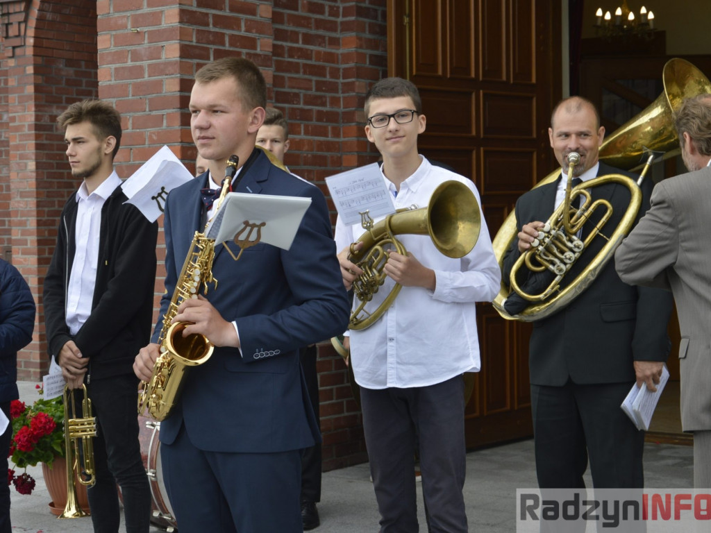 Poświęcenie sztandaru Radzyńskiego Koła Pszczelarzy