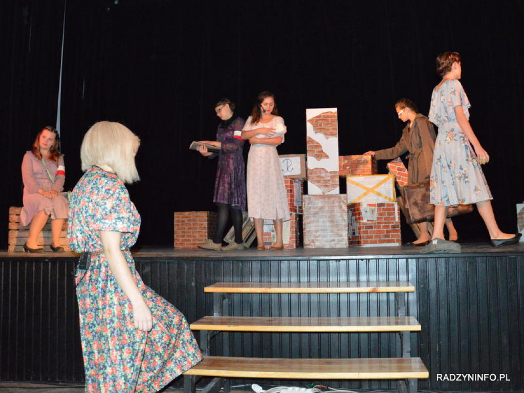 Warto dziś wspomnieć: Teatr 