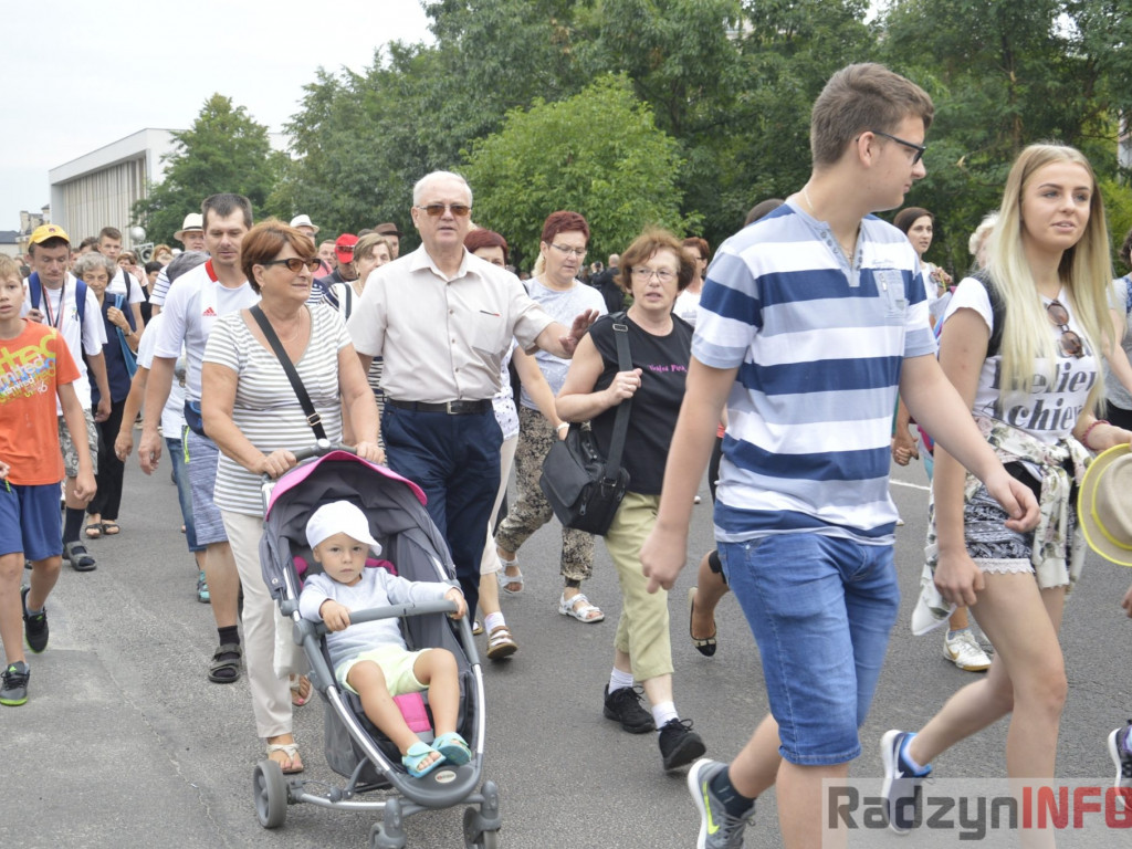 Ruszyli przed oblicze Matki Bożej