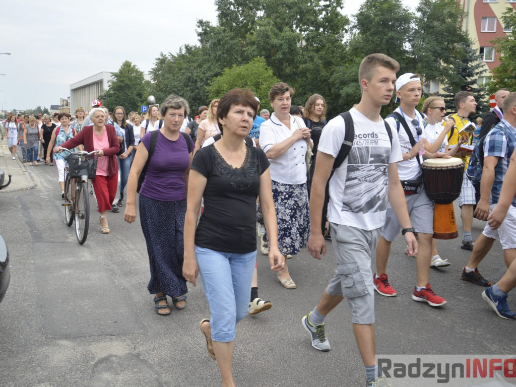 Ruszyli przed oblicze Matki Bożej
