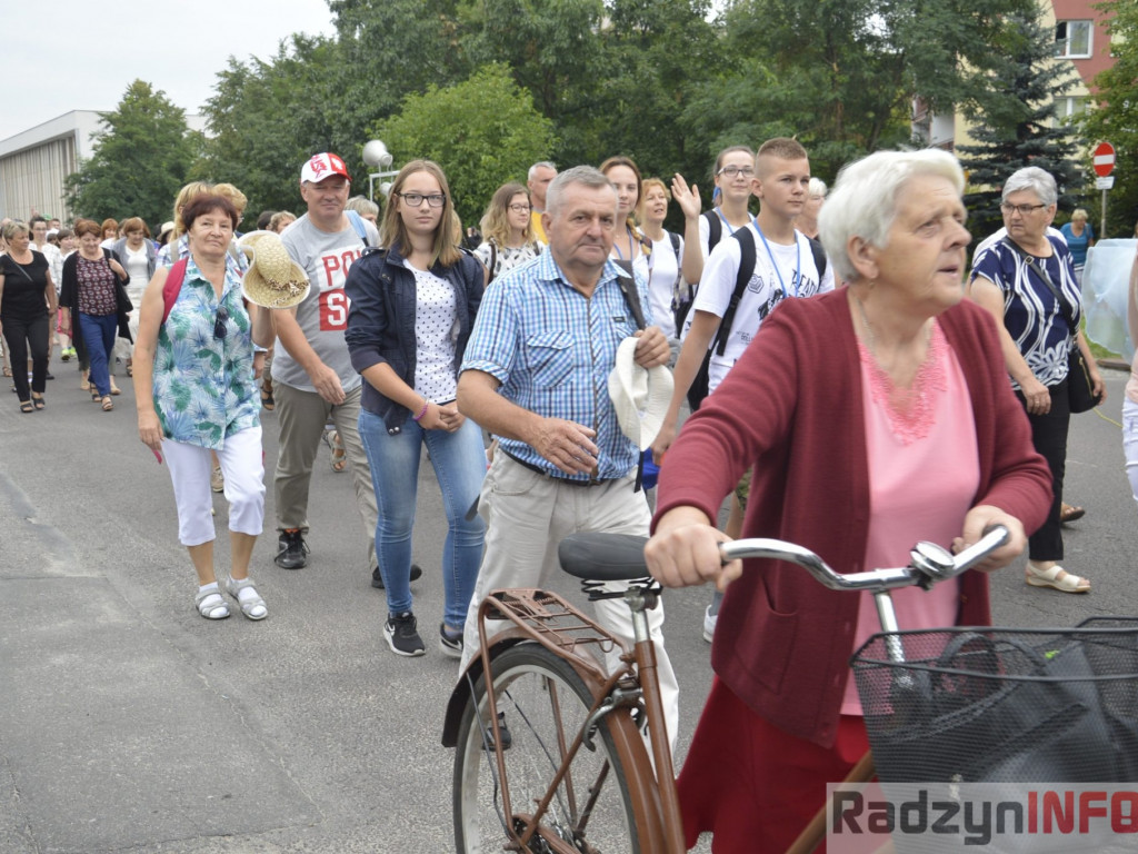 Ruszyli przed oblicze Matki Bożej