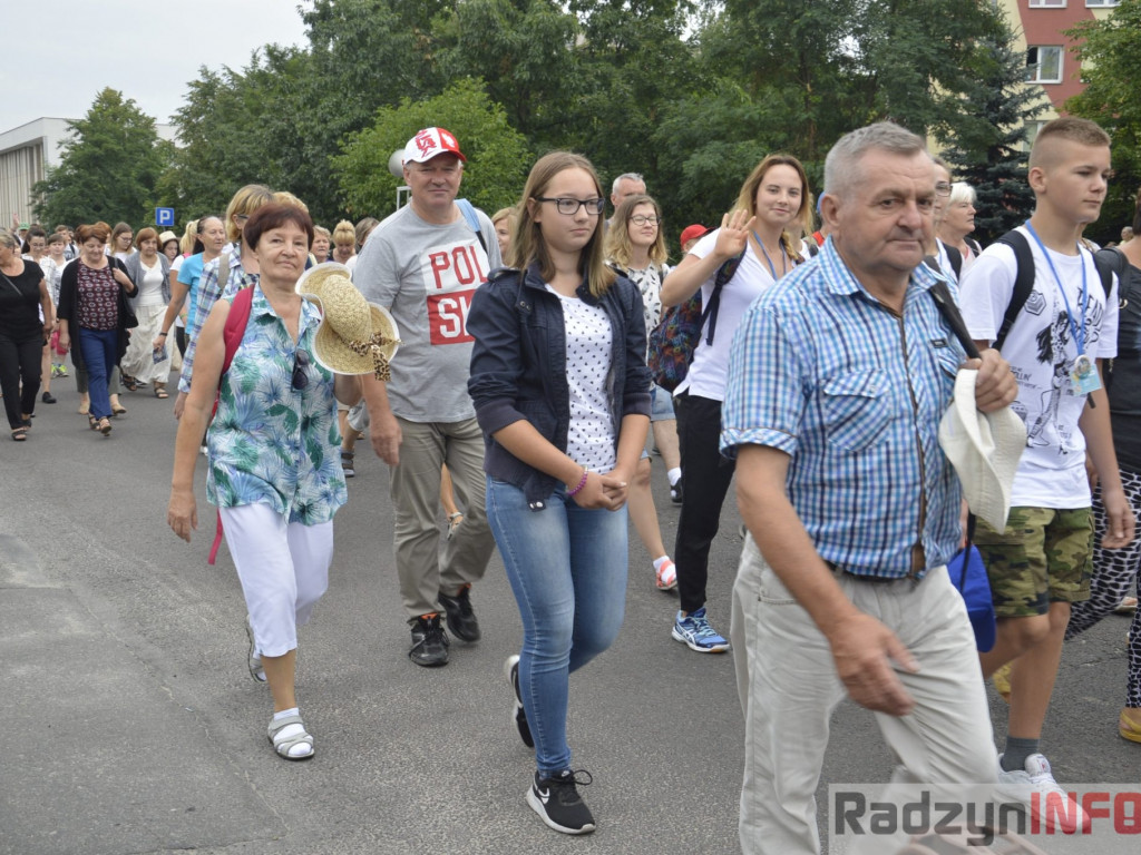 Ruszyli przed oblicze Matki Bożej