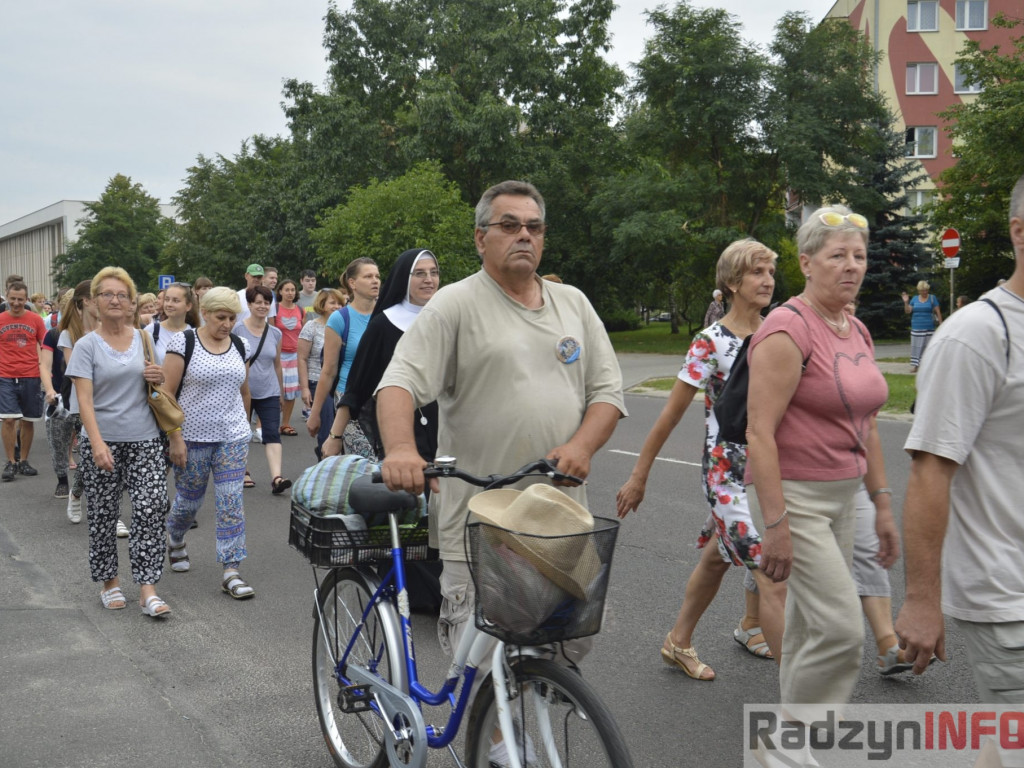 Ruszyli przed oblicze Matki Bożej
