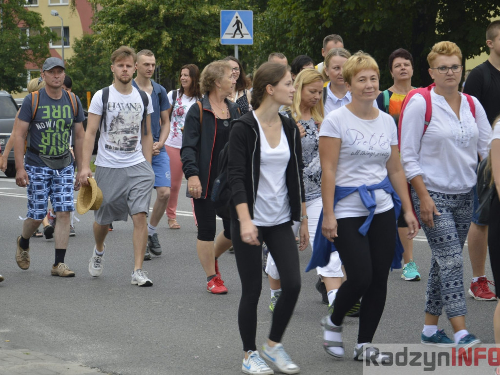 Ruszyli przed oblicze Matki Bożej