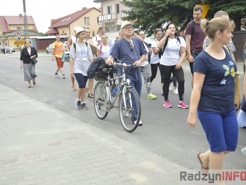 Ruszyli przed oblicze Matki Bożej