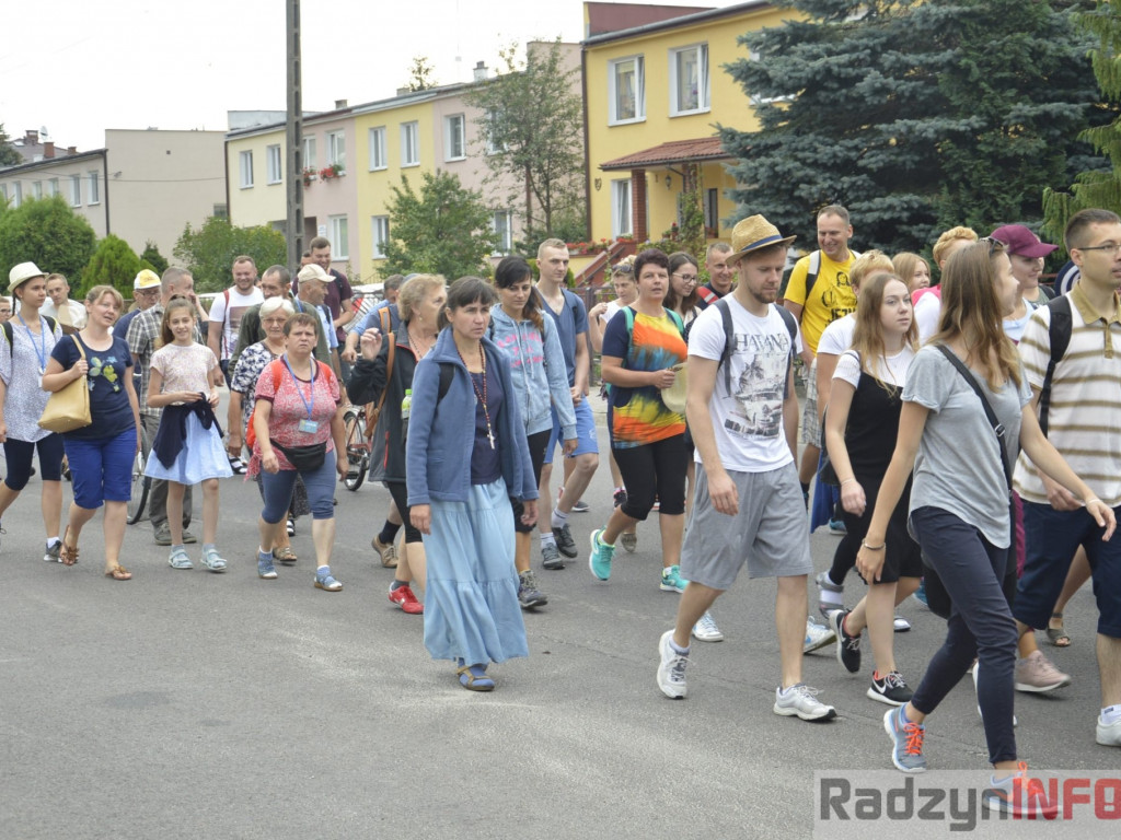 Ruszyli przed oblicze Matki Bożej