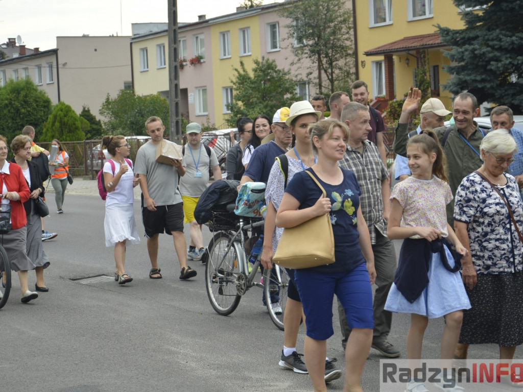 Ruszyli przed oblicze Matki Bożej