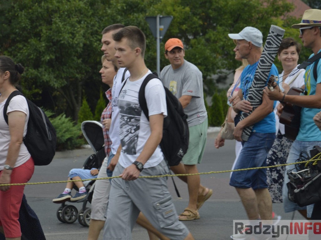 Ruszyli przed oblicze Matki Bożej