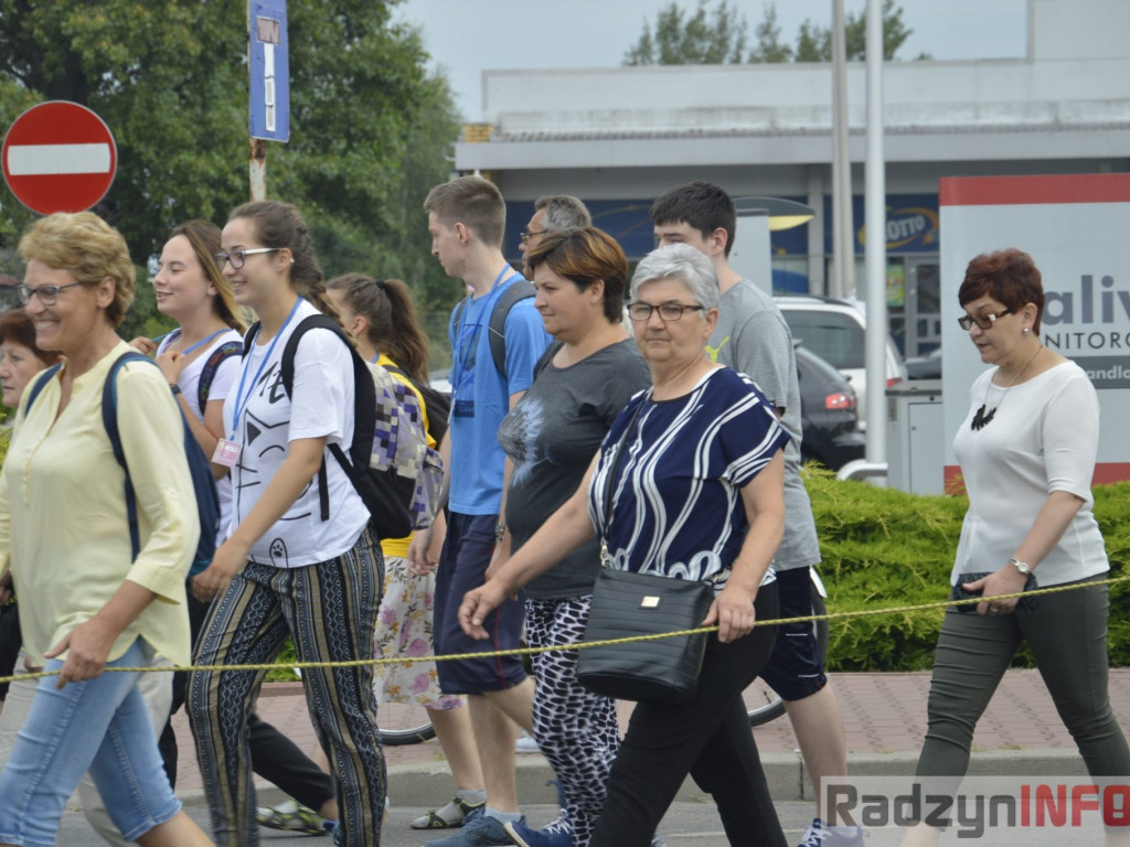 Ruszyli przed oblicze Matki Bożej