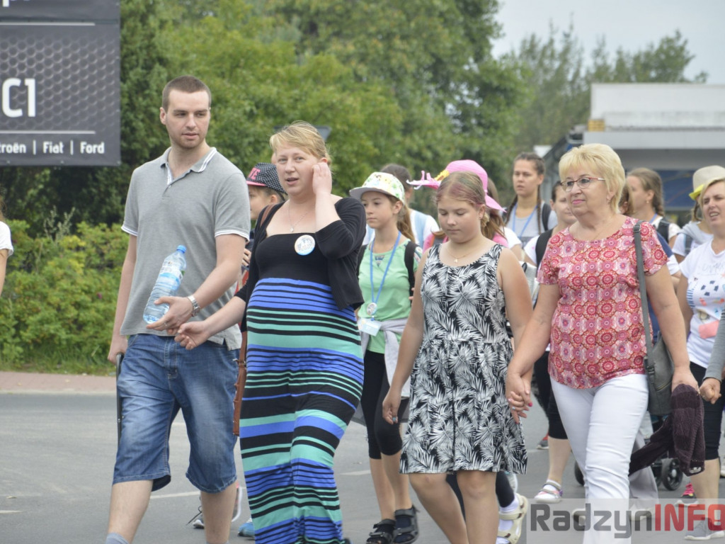 Ruszyli przed oblicze Matki Bożej