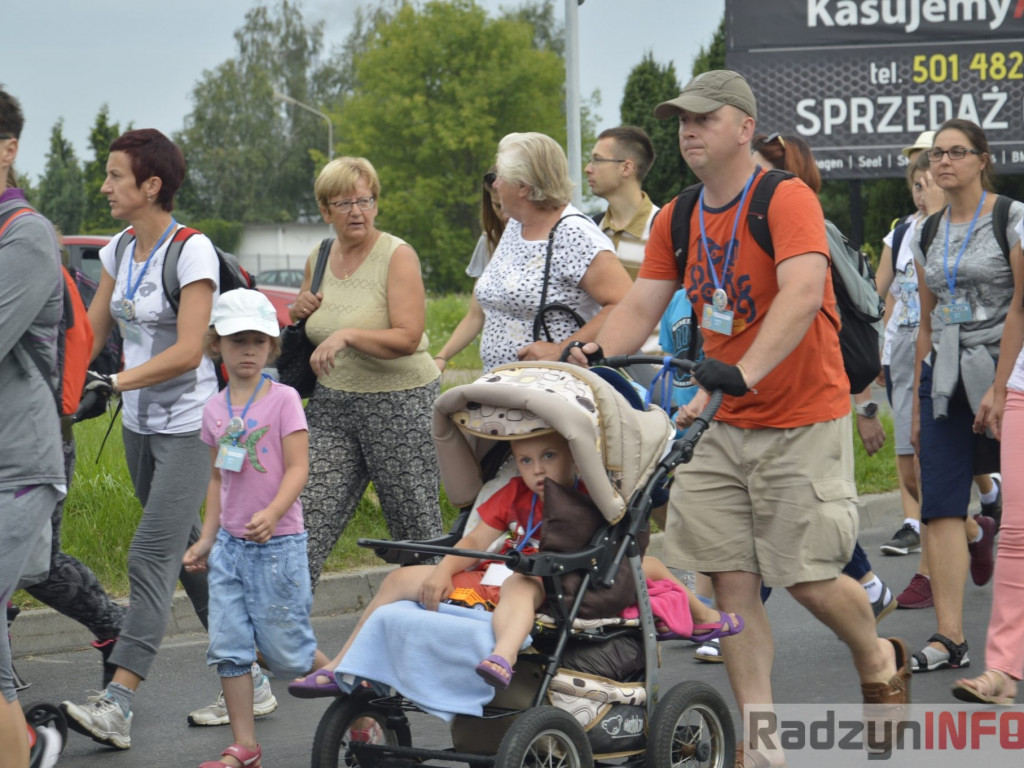 Ruszyli przed oblicze Matki Bożej