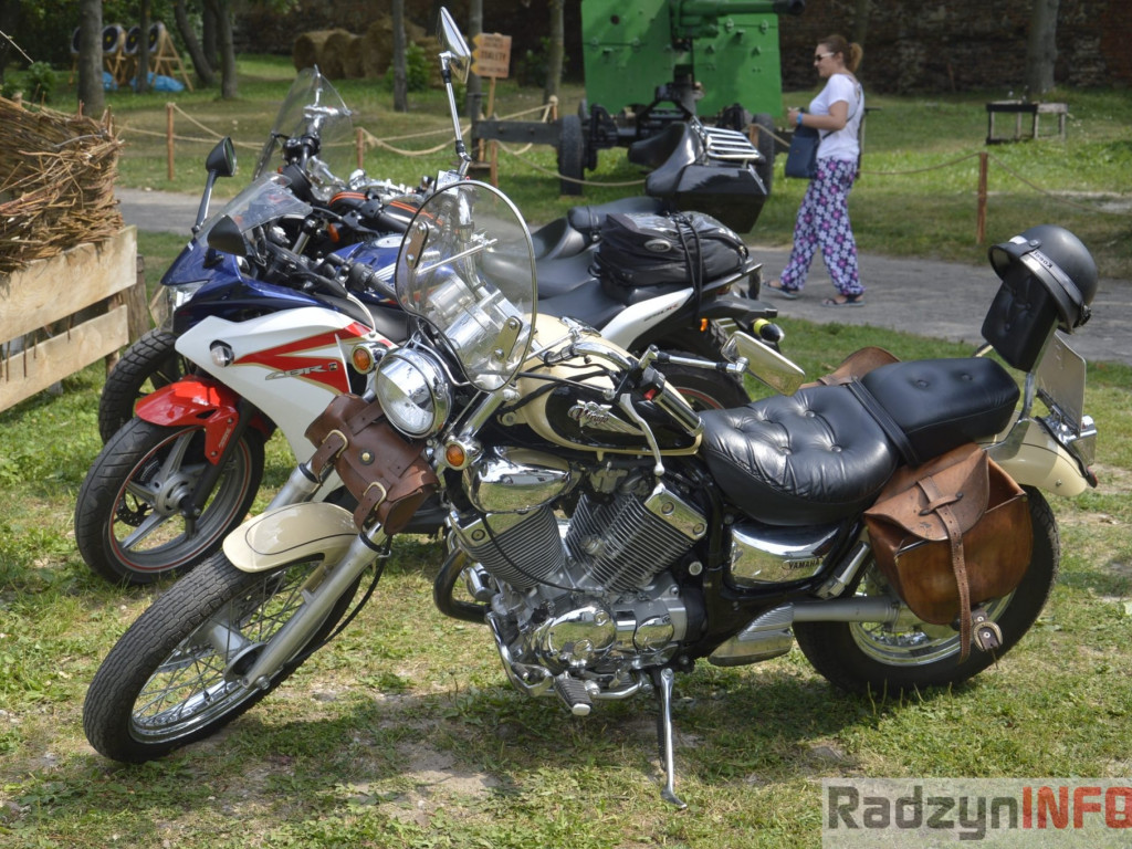 Skórzane kamizelki  i ryk silników