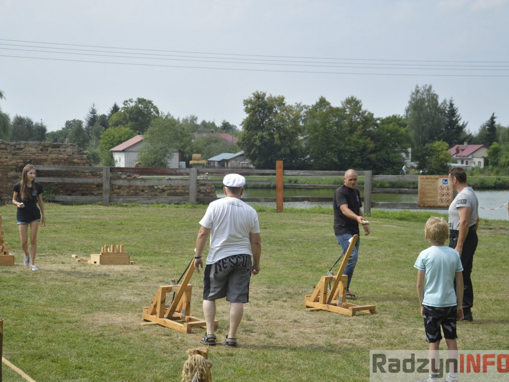Skórzane kamizelki  i ryk silników