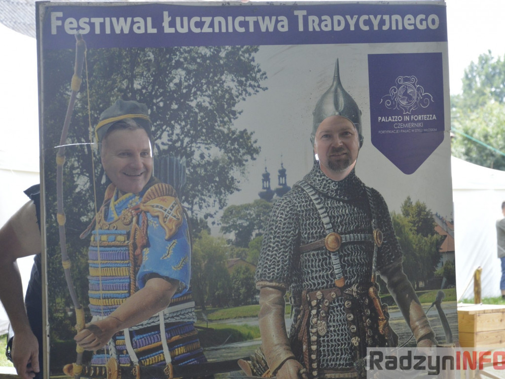 Skórzane kamizelki  i ryk silników
