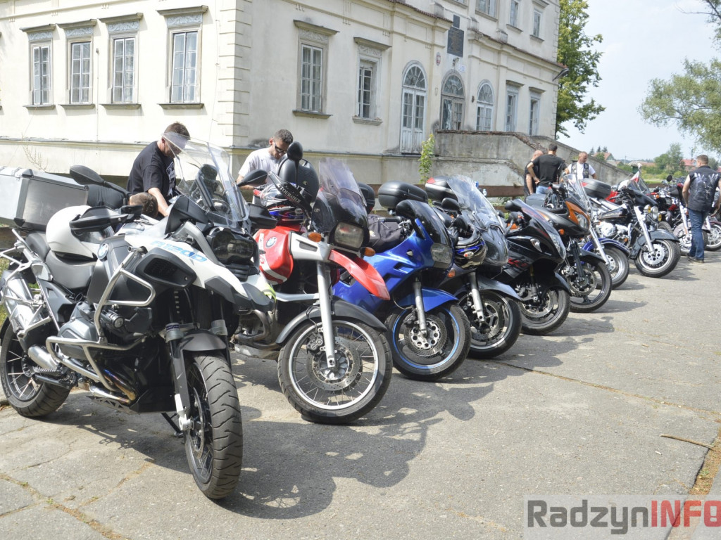 Skórzane kamizelki  i ryk silników