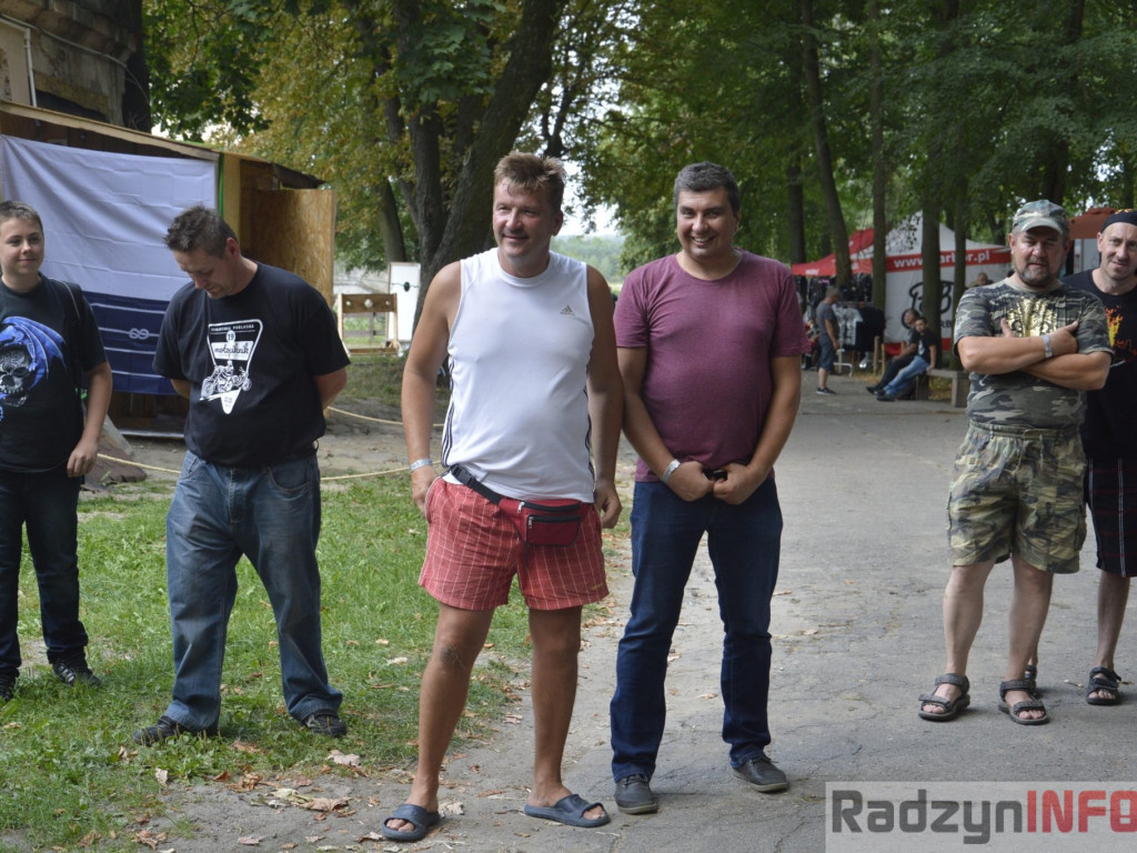 Skórzane kamizelki  i ryk silników