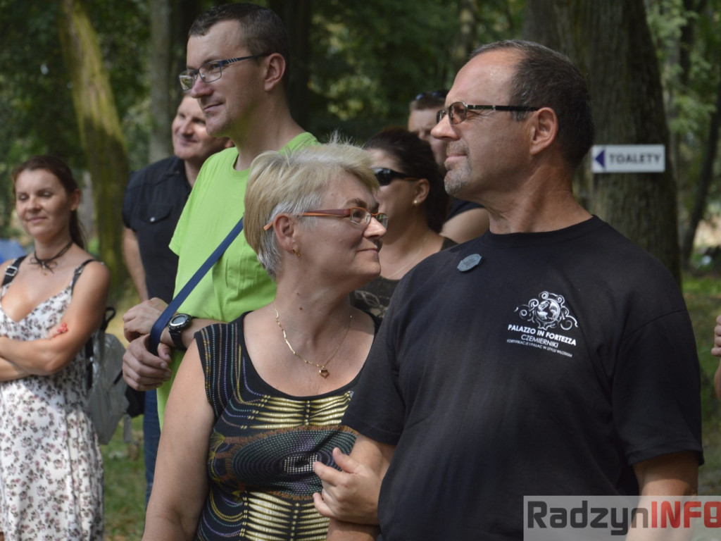Skórzane kamizelki  i ryk silników