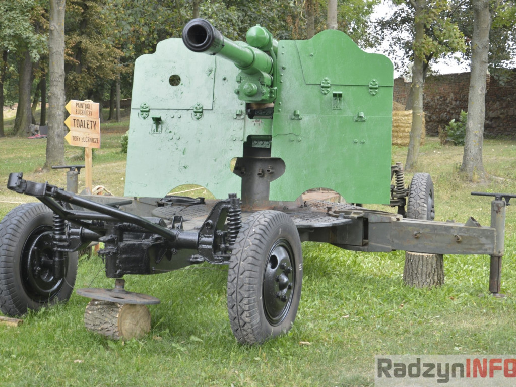 Skórzane kamizelki  i ryk silników
