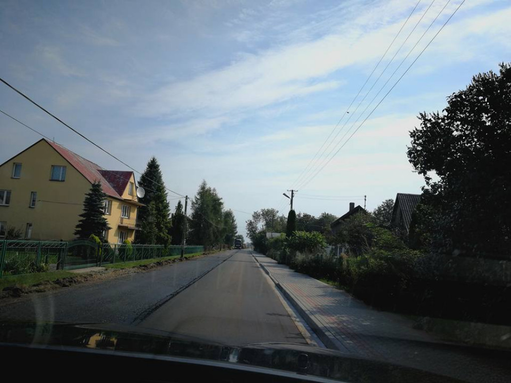 Nowa nawierzchnia drogi