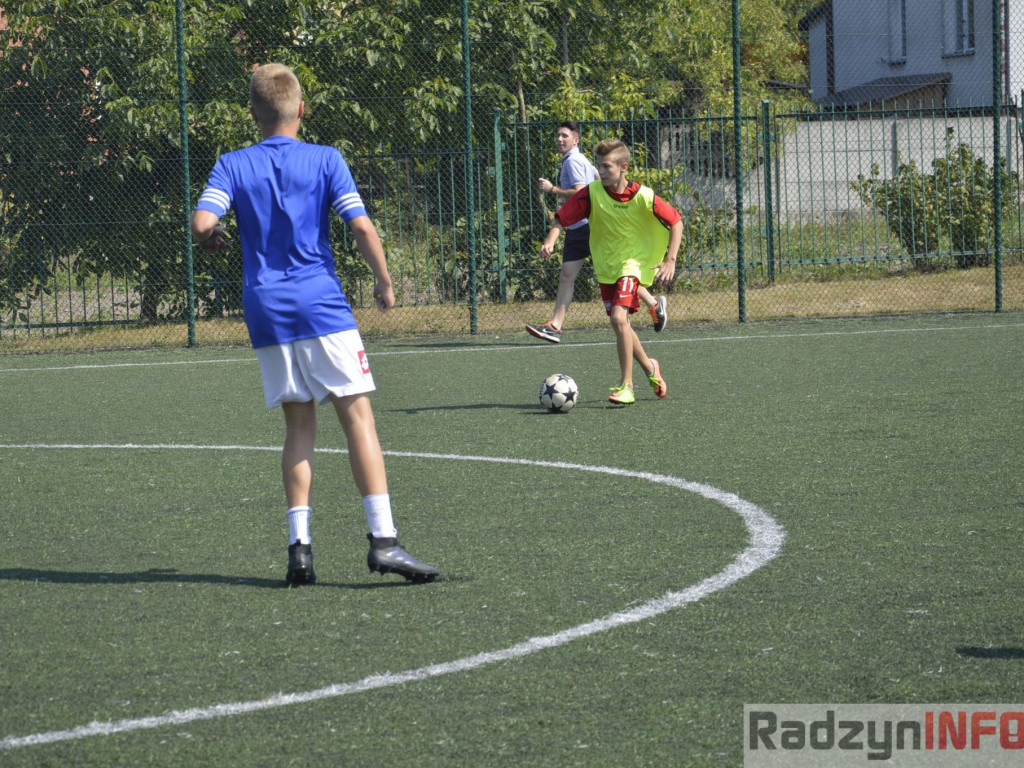 Rozgrywki piłki nożnej MOSiR