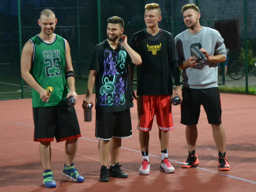 Nocny streetball