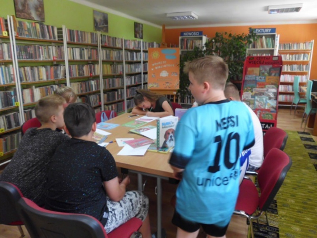 Wakacje w bibliotece 2017