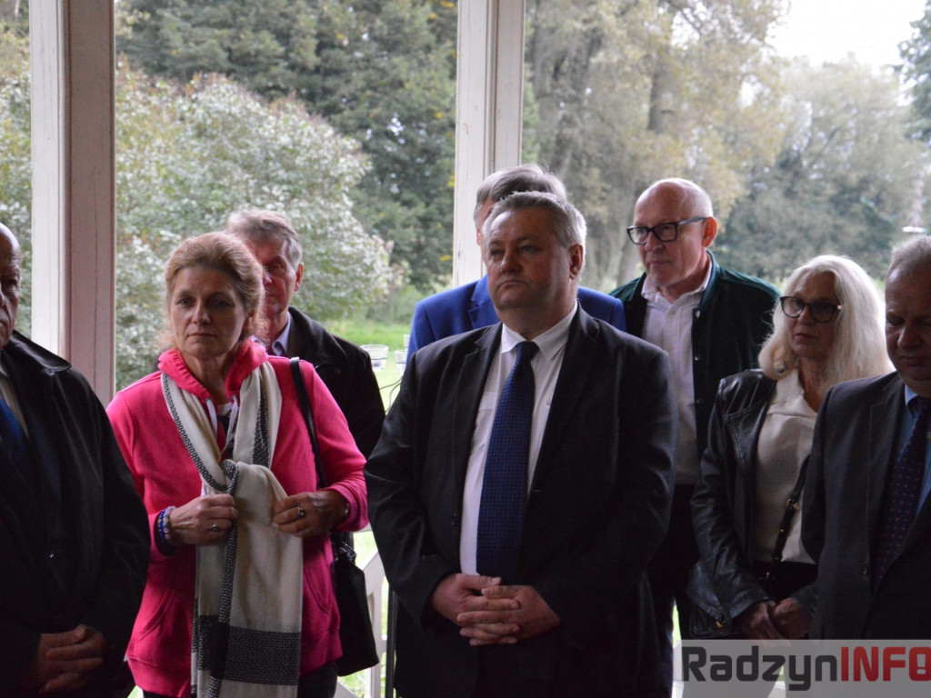 Wieczór w trzech aktach