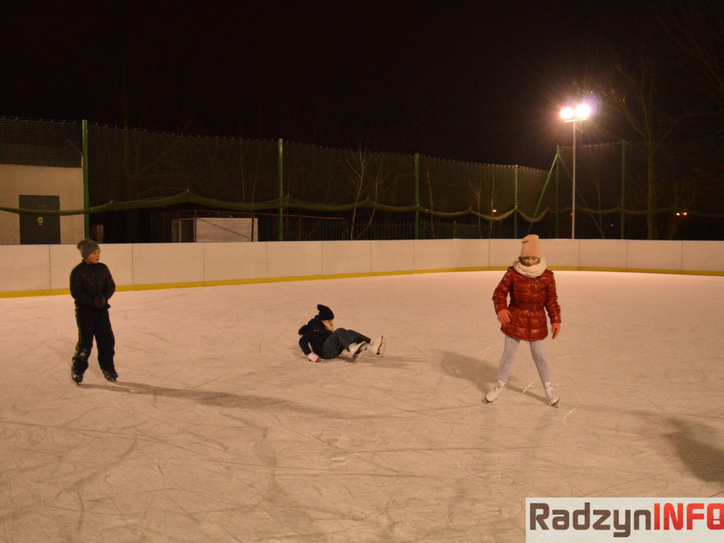 Biały Orlik przy SP 2