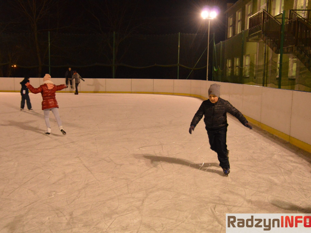Biały Orlik przy SP 2