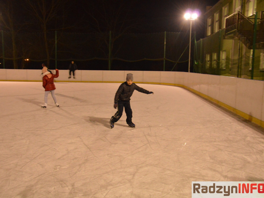 Biały Orlik przy SP 2