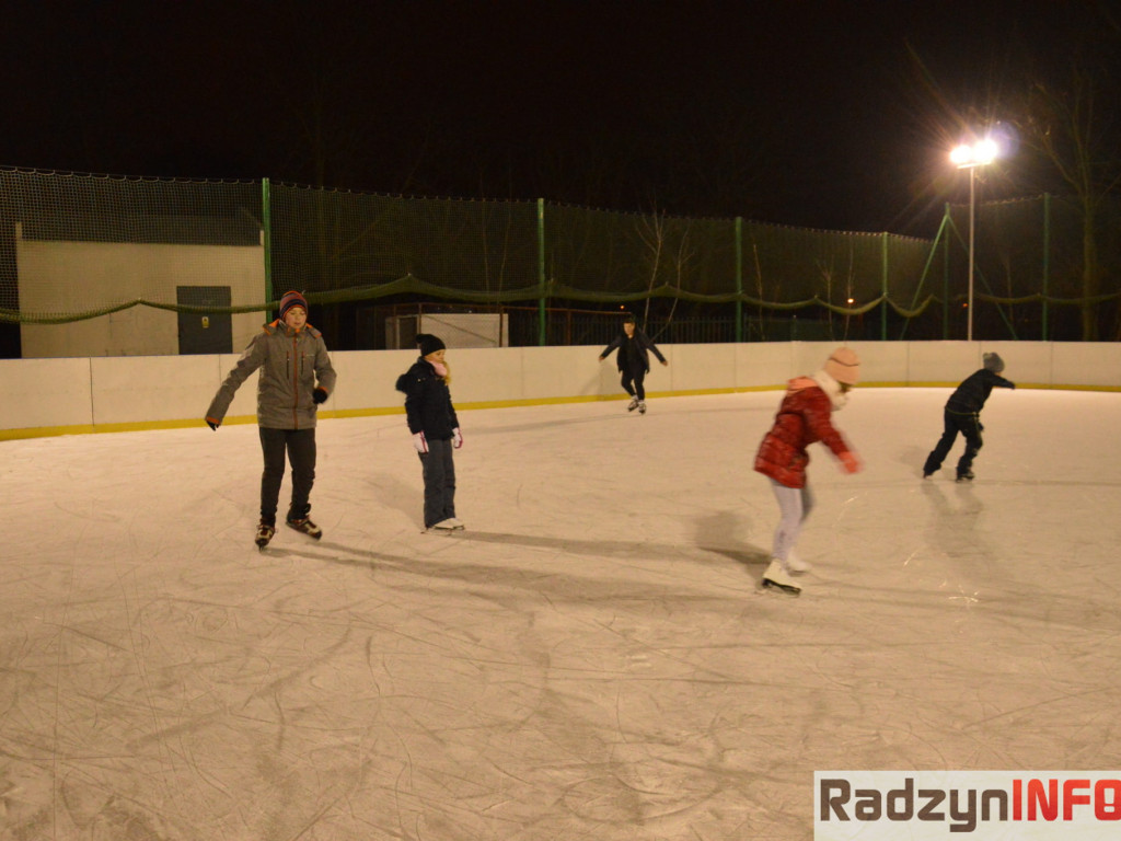 Biały Orlik przy SP 2