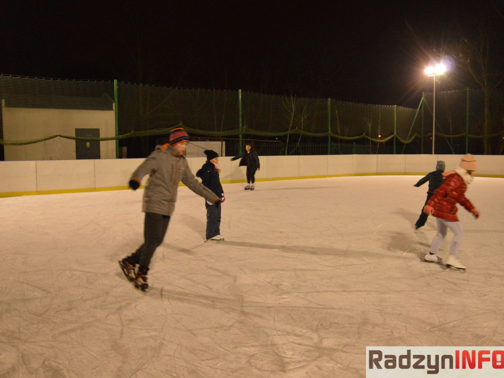 Biały Orlik przy SP 2