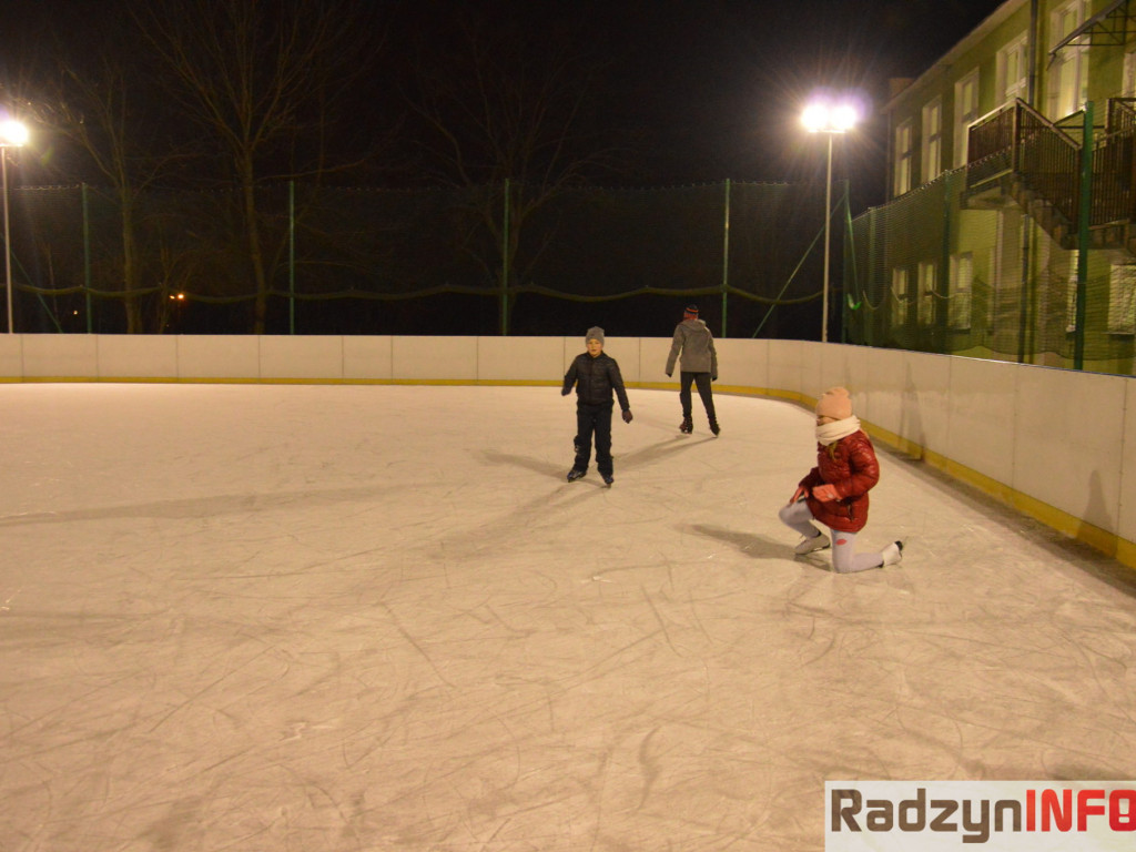 Biały Orlik przy SP 2