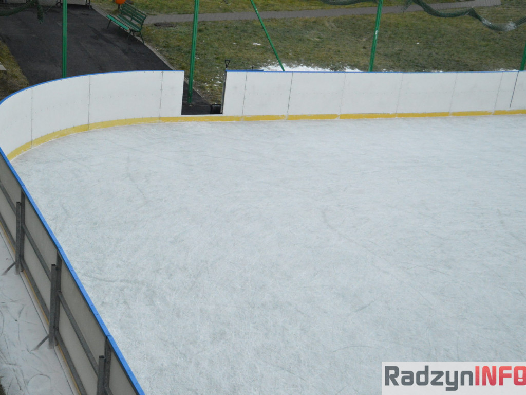 Biały Orlik przy SP 2