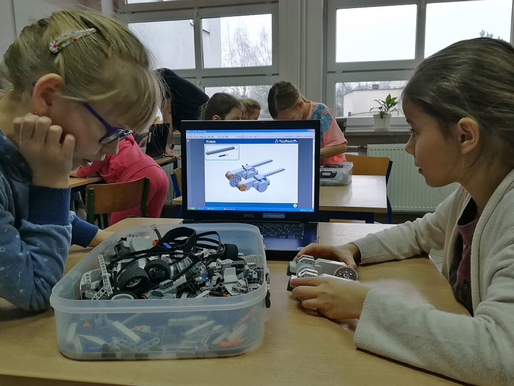 Warsztaty z robotyki i astronomii w Gminie Wohyń