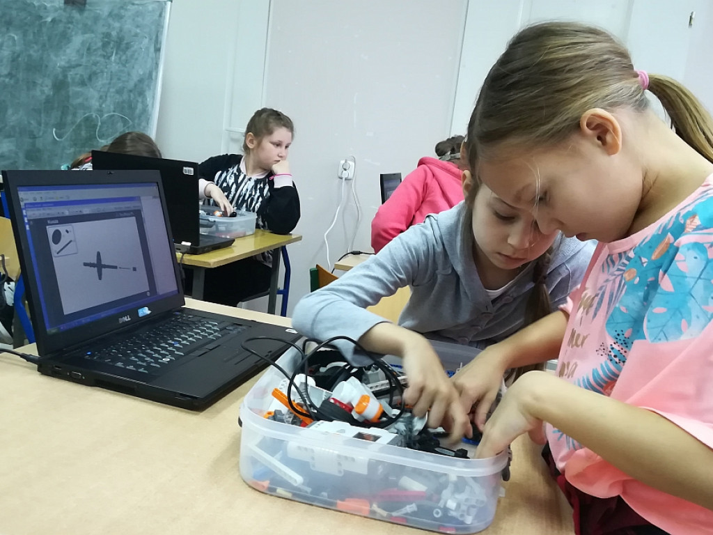 Warsztaty z robotyki i astronomii w Gminie Wohyń